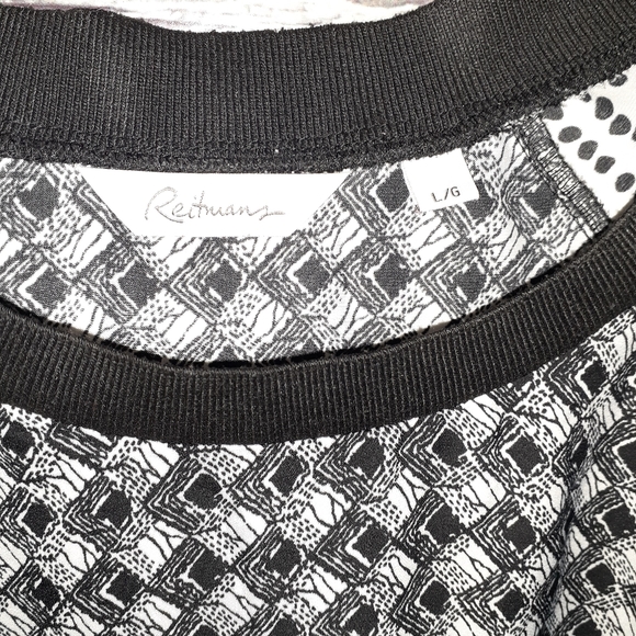 3/$25 Reitmans long sleeve Black & White long sleeve top. - Picture 2 of 3